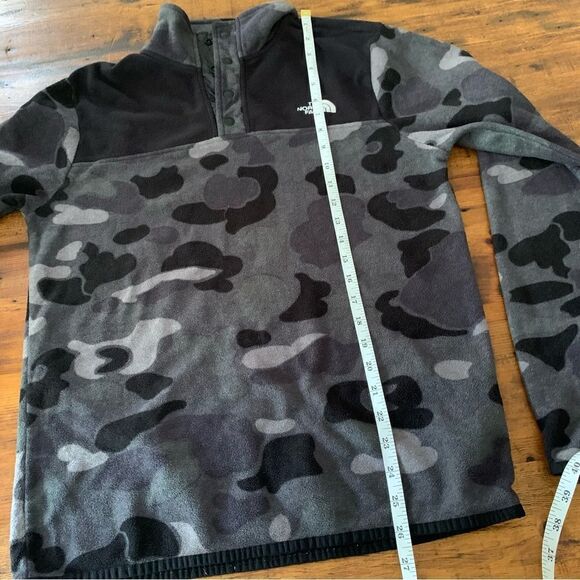 Northface Mens Camo Snap Collar Fleece Gray Black Pullover Sz S - Picture 7 of 8